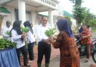 Lapas Pekalongan Gelar Bakti Sosial, Bagikan 130 Paket Hasil Panen Sayur kepada Warga Sekitar